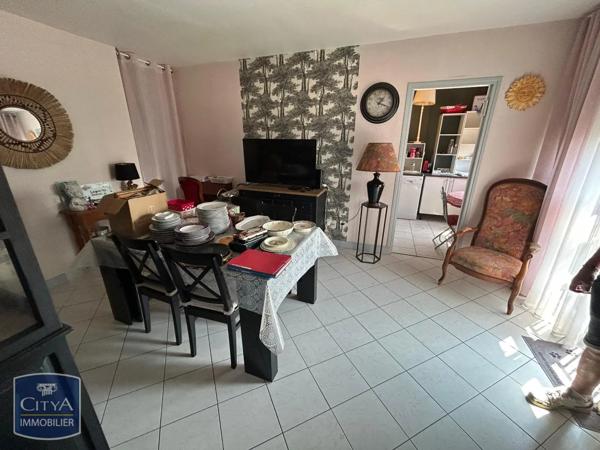 Appartement à louer 4 pièces 71.7m²