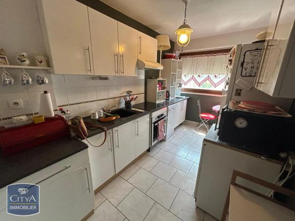 Appartement à louer 4 pièces 71.7m²