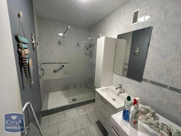 Appartement à louer 4 pièces 71.7m²