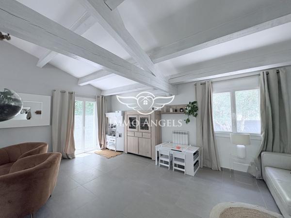 LATTES CENTRE-VILLA 4 CHAMBRES-TERRAIN 448 M2-PISCINE-GARAGE-TRAMWAY