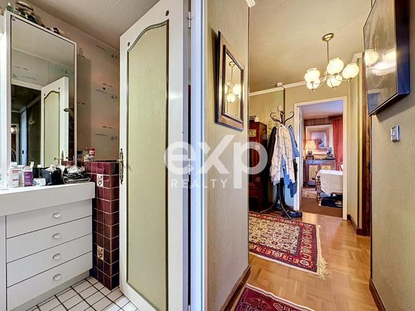 Appartement 100m2 dernier étage avec loggia, Saint-Denis
