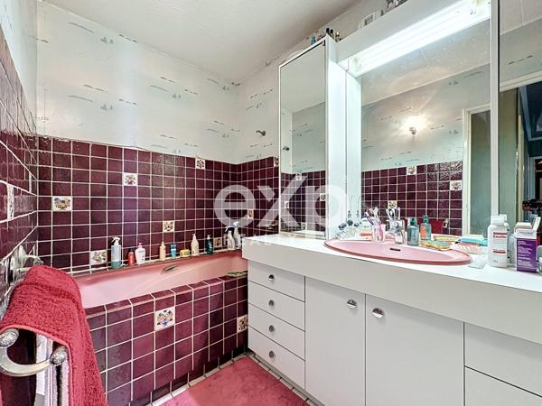 Appartement 100m2 dernier étage avec loggia, Saint-Denis