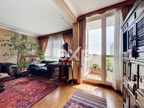 Appartement 100m2 dernier étage avec loggia, Saint-Denis