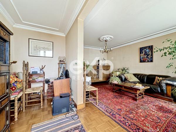 Appartement 100m2 dernier étage avec loggia, Saint-Denis