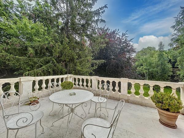 Meaux (77100) VILLA FAMILIALE & SA DEPENDANCE