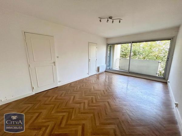Appartement à louer 2 pièces 46.86m² Le Mans (72000)