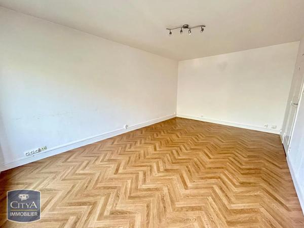Appartement à louer 2 pièces 46.86m² Le Mans (72000)