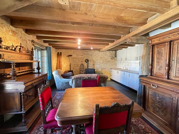 A vendre immeuble à Cubjac Auvezere Val D Ans