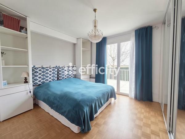 Maison 7 pièces - 180 m²