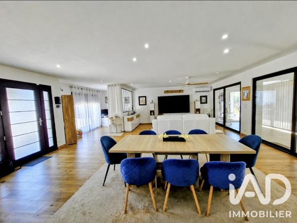 Maison à vendre 6 pièces 177,46 m² Saint-Laurent-des-Vignes