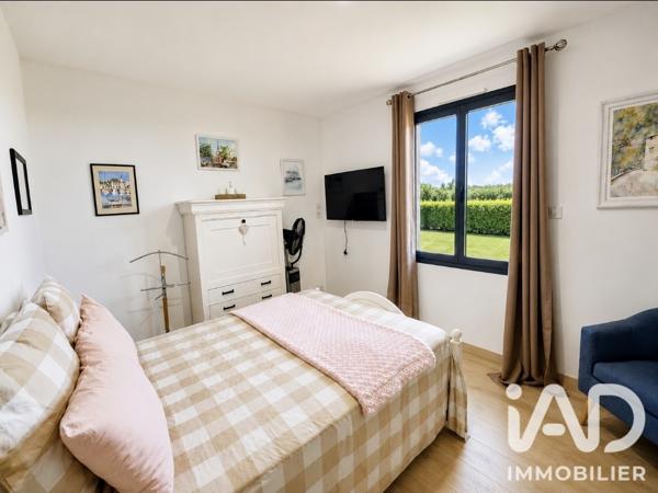 Maison à vendre 6 pièces 177,46 m² Saint-Laurent-des-Vignes
