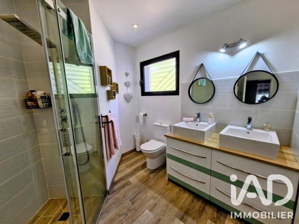 Maison à vendre 6 pièces 177,46 m² Saint-Laurent-des-Vignes