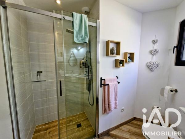 Maison à vendre 6 pièces 177,46 m² Saint-Laurent-des-Vignes