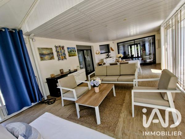 Maison à vendre 6 pièces 177,46 m² Saint-Laurent-des-Vignes