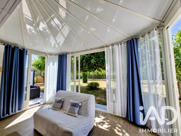 Maison à vendre 6 pièces 177,46 m² Saint-Laurent-des-Vignes