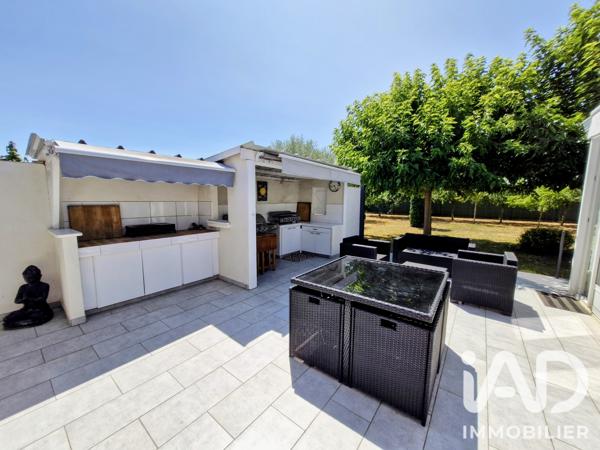Maison à vendre 6 pièces 177,46 m² Saint-Laurent-des-Vignes