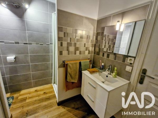 Maison à vendre 6 pièces 177,46 m² Saint-Laurent-des-Vignes