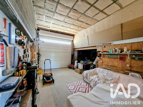 Maison à vendre 6 pièces 177,46 m² Saint-Laurent-des-Vignes