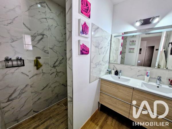 Maison à vendre 6 pièces 177,46 m² Saint-Laurent-des-Vignes