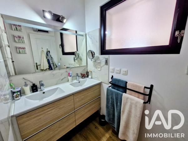 Maison à vendre 6 pièces 177,46 m² Saint-Laurent-des-Vignes