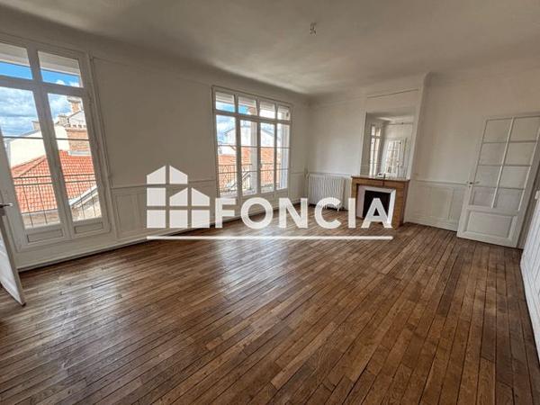Location Appartement 5 pièces 135.9 m² - 28 cours Jean-Baptiste langlet Reims 51100