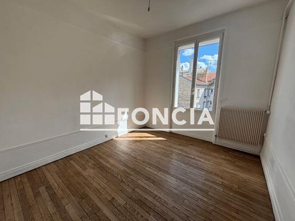 Location Appartement 5 pièces 135.9 m² - 28 cours Jean-Baptiste langlet Reims 51100