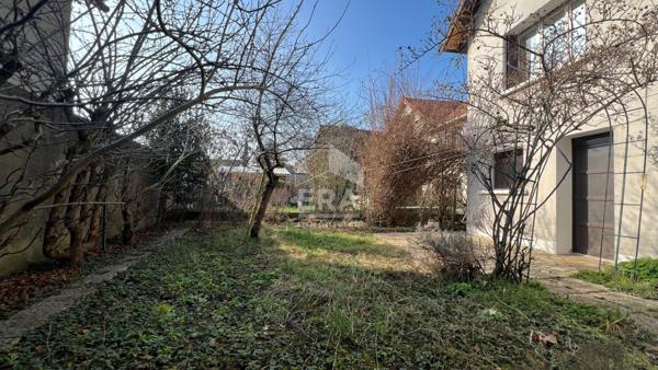 MAISON FAMILIALE 4 CHAMBRES, JARDIN & GARAGE DOUBLE À VIRY-CHÂTILLON (PORT AVIATION)