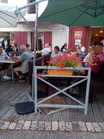 BAR RESTAURANT PMU LA JARRIE