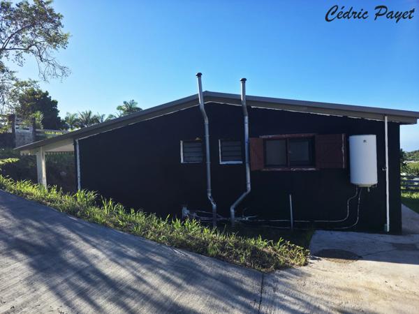 Maison à vendre 3 chambres de 60 m2 habitable LES MAKES (974)