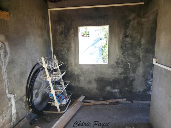 Maison à vendre 3 chambres de 60 m2 habitable LES MAKES (974)