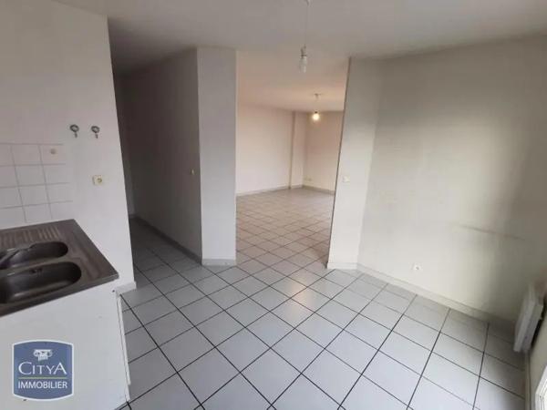 Appartement à louer 3 pièces 74.67m² Saint-Estève (66240)
