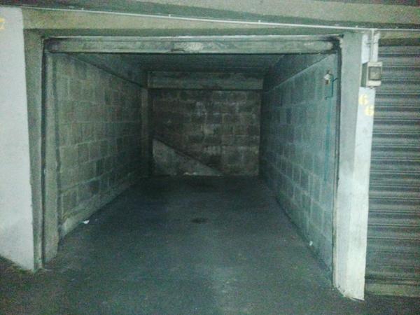 Parking · Location Grenoble (38000)