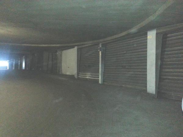 Parking · Location Grenoble (38000)
