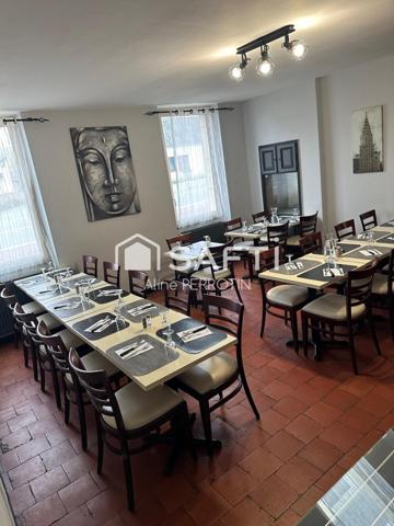 Bar-restaurant routier avec parkings PL