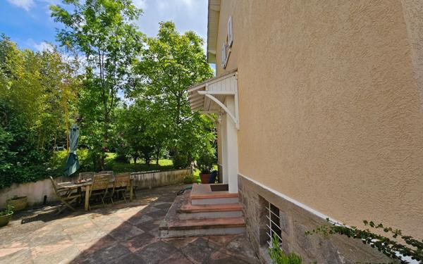 Maison à vendre    5 pièces •  Saint-Étienne