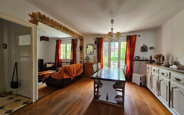 Maison à vendre    5 pièces •  Saint-Étienne
