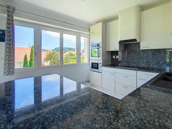 Maison à vendre    9 pièces •  Gelos