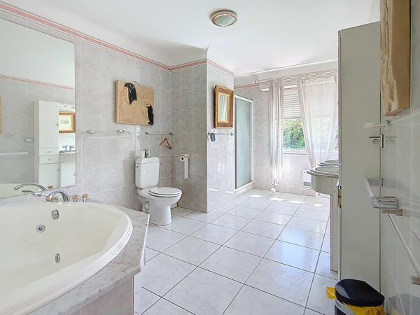 Maison à vendre    9 pièces •  Gelos