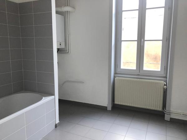 Appartement · Location Villefranche Sur Saone (69400) 4 pièces · 117m²