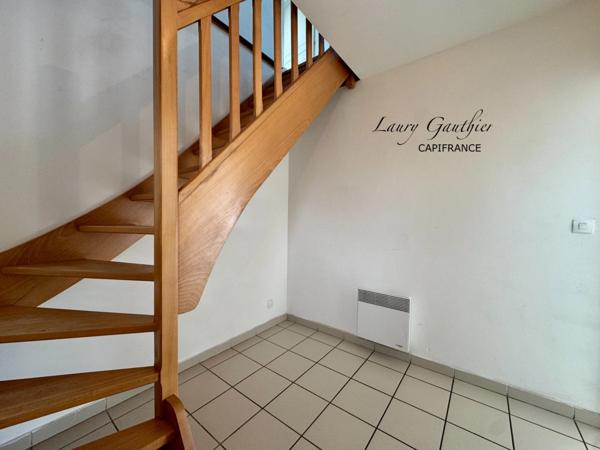 Maison semi-individuelle 66 m² – 2 chambres – Garage – Jardin – Calme – Centre de Comines