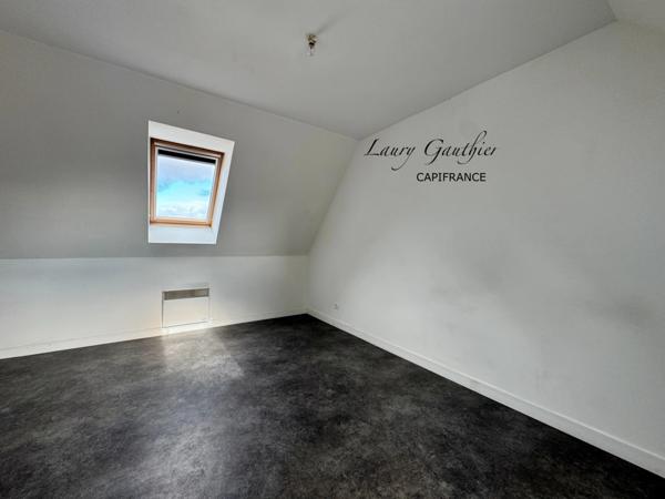 Maison semi-individuelle 66 m² – 2 chambres – Garage – Jardin – Calme – Centre de Comines