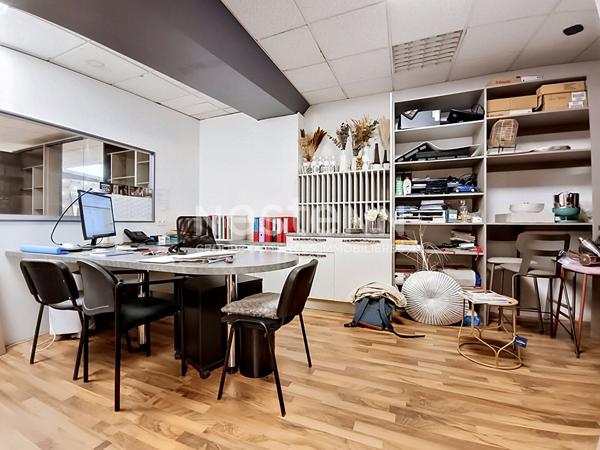 A LOUER - BRIVE ZONE OUEST - Local commercial 430 m2 - FORTE VISIBILITE