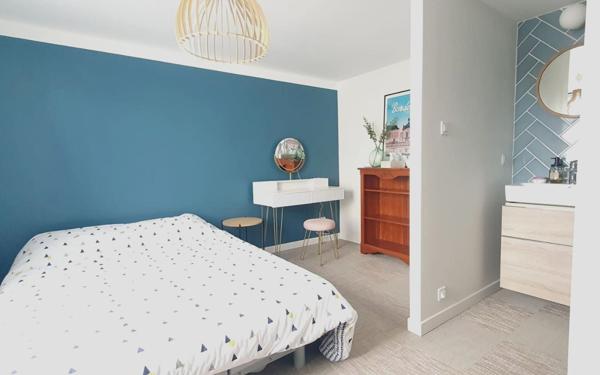 Maison à vendre    6 pièces •  Poitiers