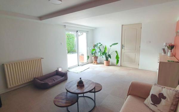 Maison à vendre    6 pièces •  Poitiers