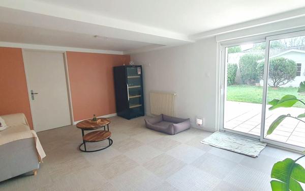 Maison à vendre    6 pièces •  Poitiers