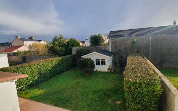 Maison à vendre    6 pièces •  Poitiers