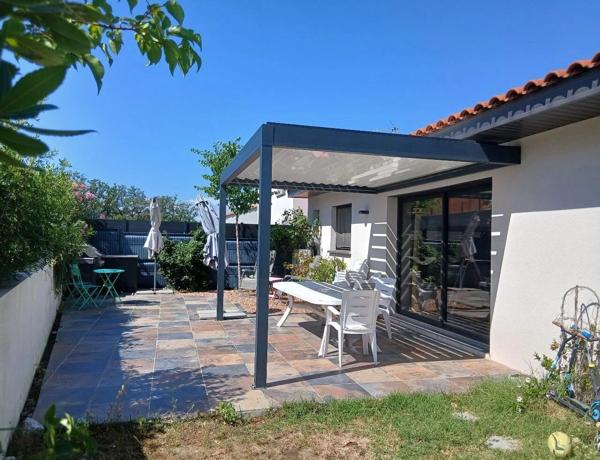 Vente                                                      Villa
                        
                     5 pièces                      98 m2                     à Perpignan