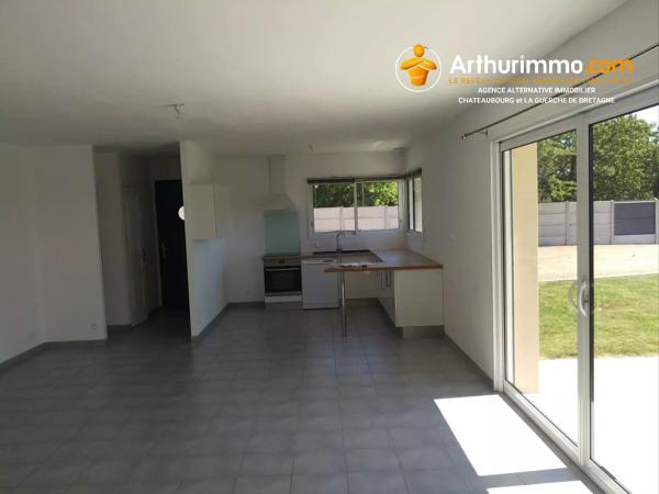 Location                                                      Maison
                        
                     4 pièces                      90 m2                     à Saint-Aubin-des-Landes