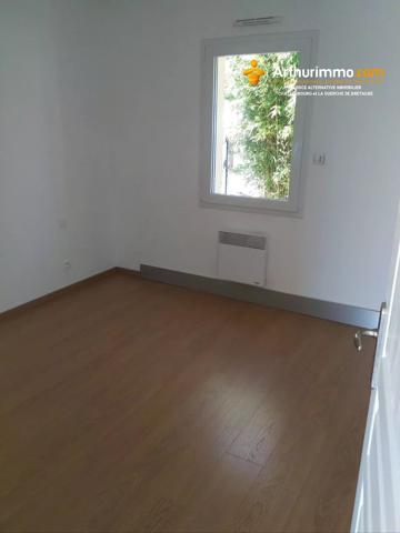 Location                                                      Maison
                        
                     4 pièces                      90 m2                     à Saint-Aubin-des-Landes