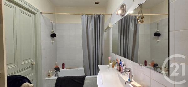 Appartement F3 à vendre  4 pièces - 74,50 m2 LE CREUSOT - 71